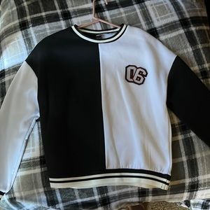 Black and white 06 shirt